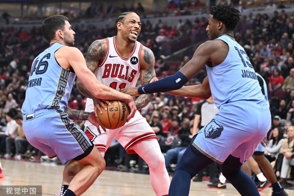 迈出坚实而 迈出坚实而