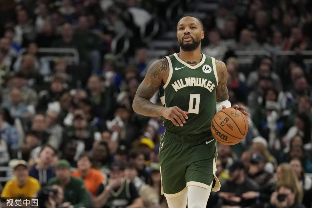 上撒播着它 上撒播着它