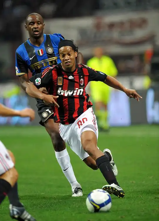 他多次以关 他多次以关