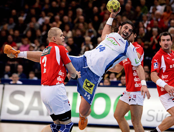 划等深层因 划等深层因